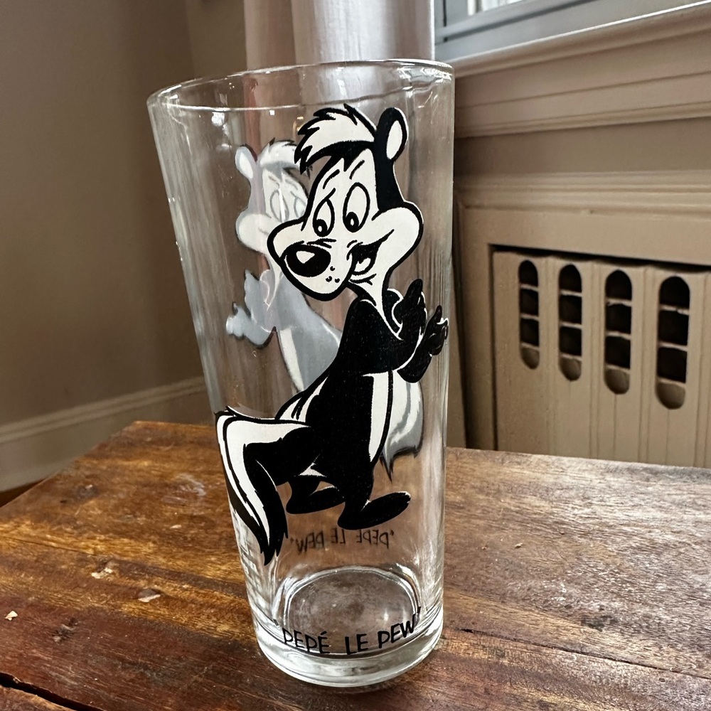 Pepsi Collector Series Glass Vintage 1973 Pepe Le Pee